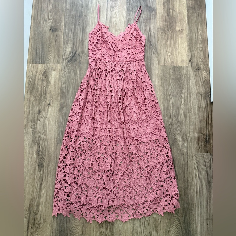 ASTR the label. Women's Sleeveless Lace Fit & Flare Midi Dress. Size XS